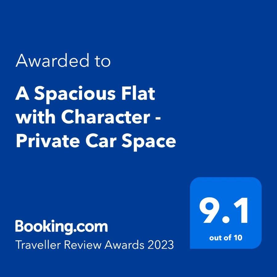 A Spacious Flat With Character - Private Car Space Paisley Exterior photo